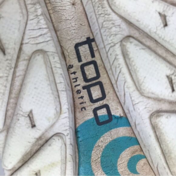 Topo Cyclone Sky /Gold Athletic Running Shoes - Picture 11 of 16